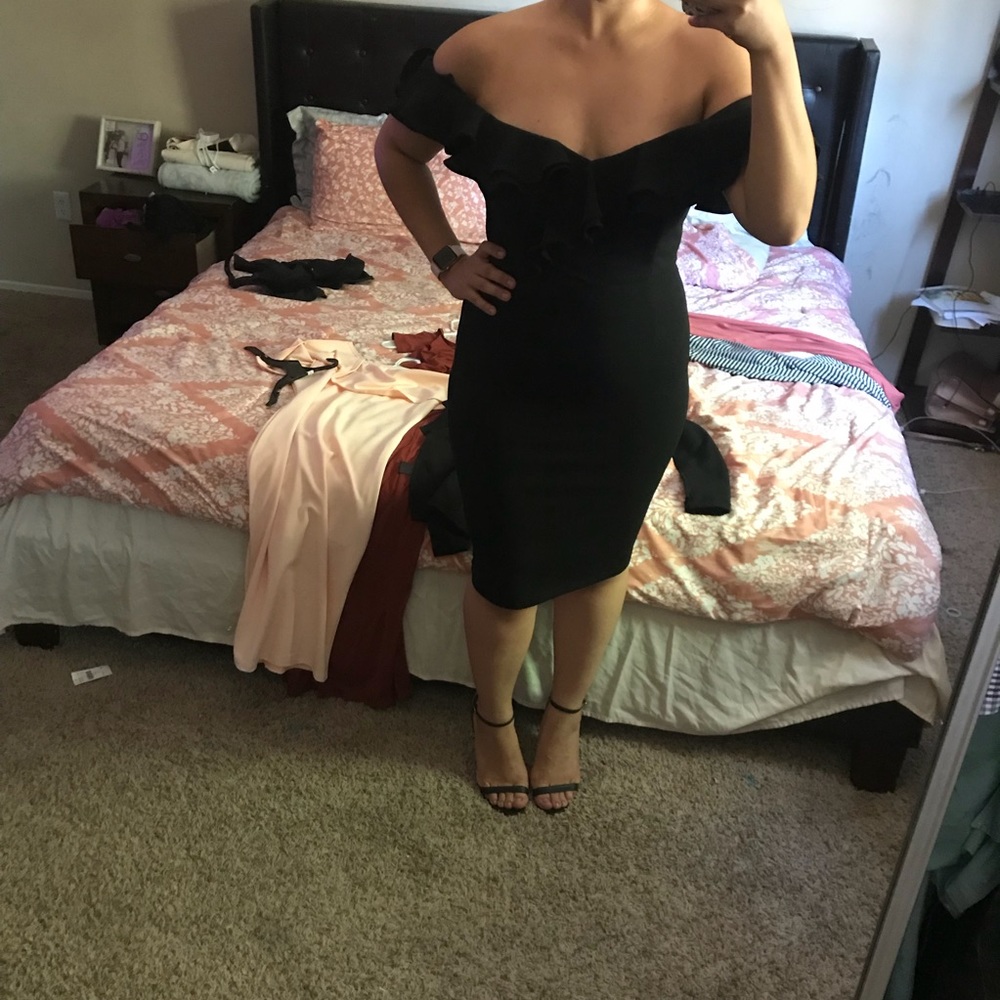 Windsor’s black dress